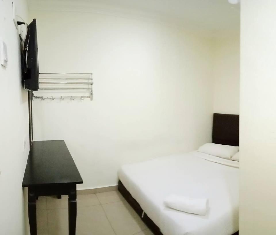 Cattleya Glory Hotel